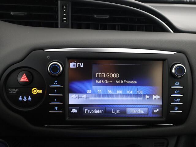 Toyota YARIS 1.5 Hybrid Dynamic RIJKLAAR PRIJS | Navigatie | Dealer onderhouden | 1e eigenaar | Direct beschikbaar |