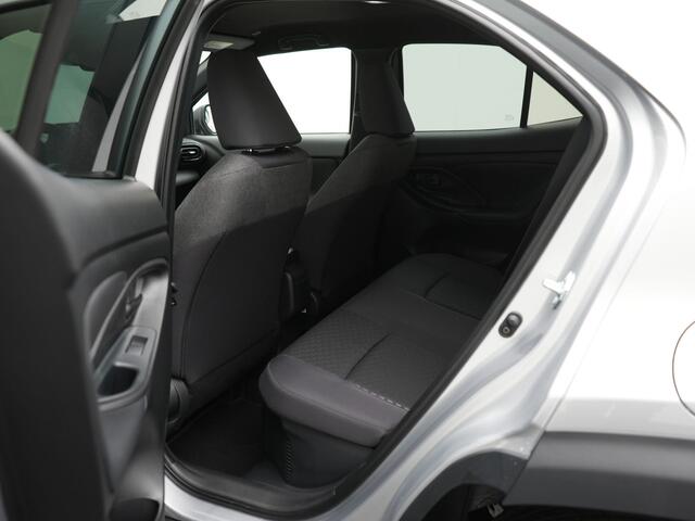 Toyota YARIS Cross 1.5 Hybrid 130 Dynamic stoel/ stuurverwarming || dode hoek detectie