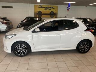 toyota-yaris-1.5-hybrid-dynamic