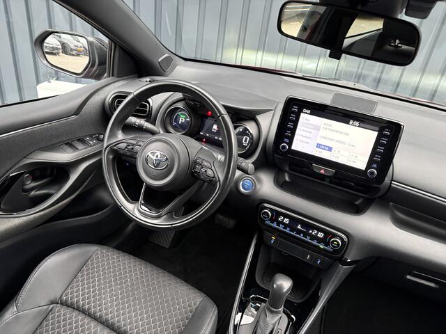 Toyota YARIS 1.5 Hybrid Executive | Bi-Tone | 17'' | Stoelverw. | Apple Carplay/ Android Auto | Prijs Rijklaar!!