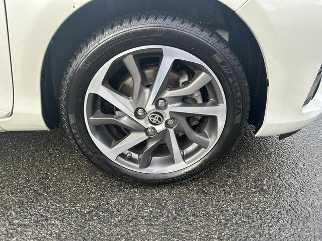 Toyota YARIS 1.5 Hybrid Premium