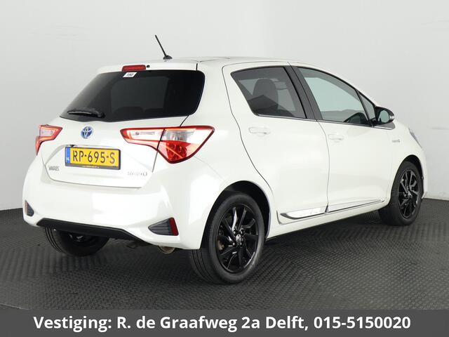 Toyota YARIS 1.5 Hybrid Executive | Stoelverwarming | Panoramadak | Navigatie |