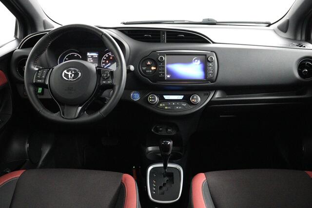 Toyota YARIS 1.5 Hybrid Premium | Cruise Control | Achteruitrijcamera | Stand kachel |