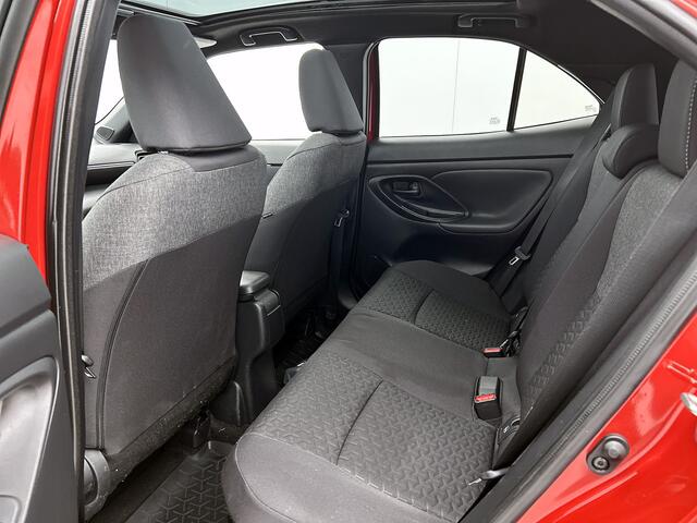 Toyota YARIS Cross 1.5 Hybrid Dynamic | Panoramadak | Elektrische Kofferklep |