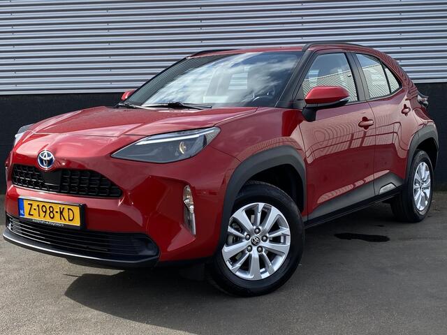 Toyota YARIS Cross 1.5 Hybrid Active NL-auto, navigatie Apple Carplay en/of Android auto navigatie, Achteruitrijcamera, Adaptieve cruise control, nette auto
