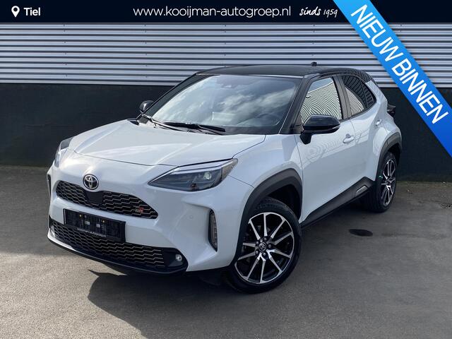 Toyota YARIS Cross 1.5 Hybrid GR Sport Trekhaak, Panoramadak, HUD, stoelverwarming, navigatie, Elektr. achterklep, JBL, QI lader, PDC v&a