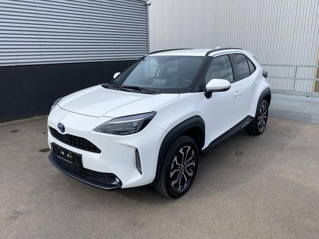 Toyota YARIS Cross 1.5 Hybrid Explore Plus AWD Dodehoekdetectie, Stoelverwarming, Parkeersensoren voor + achter, Navigatie, Smart Key, Elek. inklapbare spiegels, Privacy glass