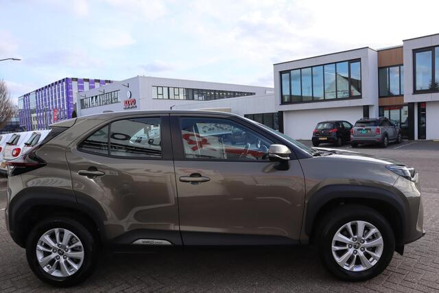 Toyota YARIS Cross 1.5 HYBRID BUSINESS APPLE CARPLAY|AUTOMAAT|DEALERONDEHOUDEN