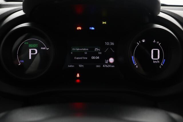 Toyota YARIS 1.5 Hybrid 115 First Edition | Parkeersensoren | Apple Carplay/Android auto | Stoelverwarming | Blindspot Monitor |