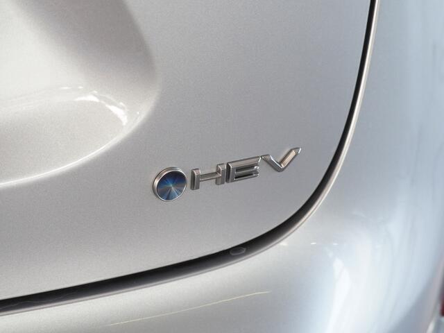 Toyota YARIS Cross 1.5 Hybrid 130 Dynamic | Safety/ Winter Pakket | Dodehoekdetectie | Stuurwiel- En Stoelverwarming | Botsherkenning | Grootlichtassistent