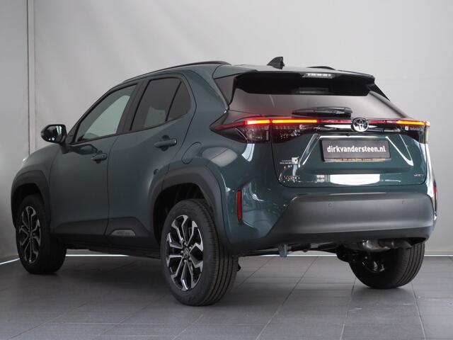 Toyota YARIS Cross 1.5 Hybrid 130 Dynamic | Safety/ Winter Pakket | Dodehoekdetectie | Parkeersensoren Voor en Achter | Stuurwiel- En Stoelverwarming | Botsherkenning | Grootlichtassistent