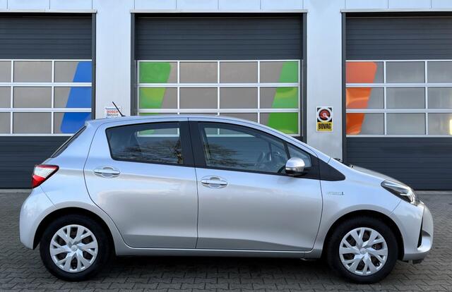 Toyota YARIS 1.5 HYB. ASPIRATION / Bluetooth / Achteruitrij camera