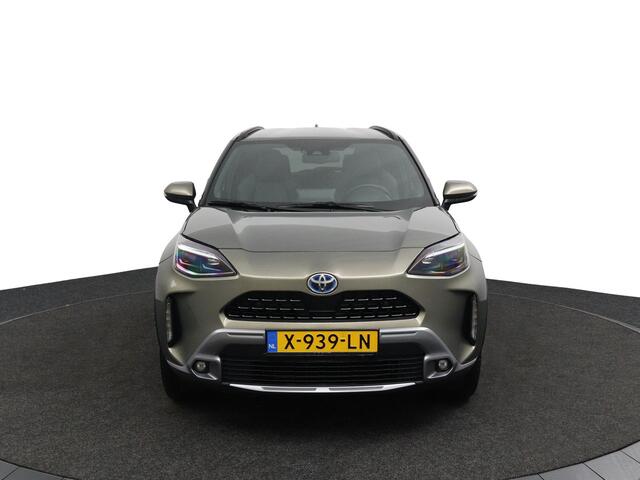 Toyota YARIS Cross 1.5 Hybrid Adventure | Trekhaak | Head Up Display | JBL Audio | Stoel en Stuurverwarming |