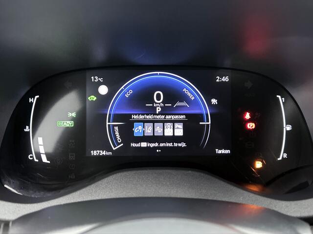 Toyota YARIS Cross 1.5 Hybrid 115 First Edition | Stuur+stoel+ruitverwarming | Parkeersensoren V+A | Adaptive Cruise Control |
