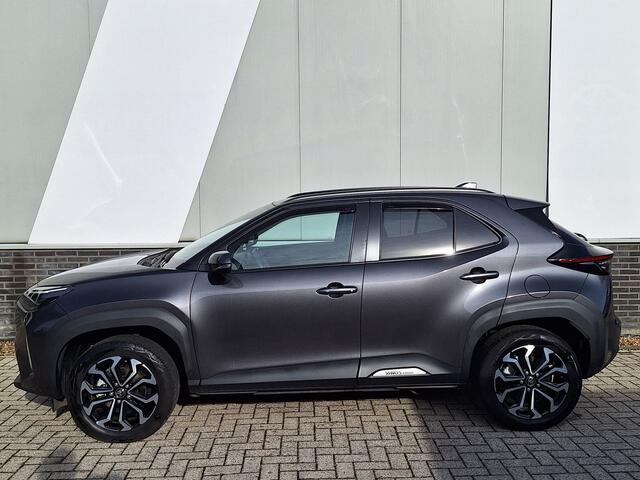 Toyota YARIS Cross 1.5 Hybrid Style Limited HUD Pano Trekhaak El achterklep Apple/Android auto Ad. Cruise