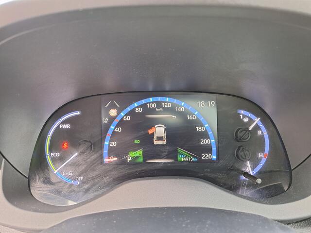 Toyota YARIS Cross 1.5 Hybrid Style Limited HUD Pano Trekhaak El achterklep Apple/Android auto Ad. Cruise