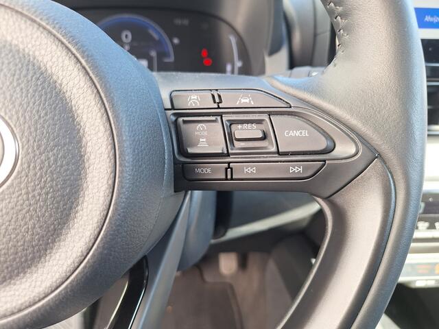 Toyota YARIS 1.5 Hybrid 115 Dynamic met Comfort Pack PDC v+a Dode hoek detectie Navi Apple/Android auto