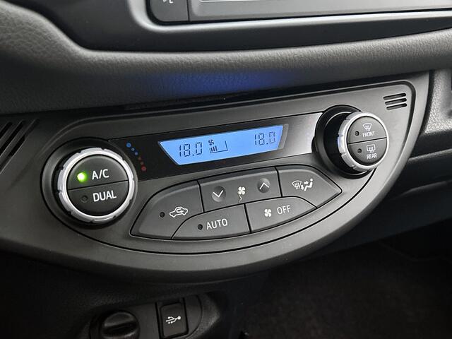 Toyota YARIS 1.5 Hybrid Dynamic | Nederlandse Yaris | Parelmoer Lak | LM Velgen | Climate Control |