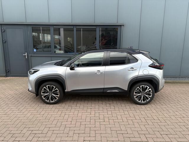 Toyota YARIS Cross 1.5 Hybrid Adventure PANORAMADAK/LEDER/JBLAUDIO/HUD/PDC/18INCH