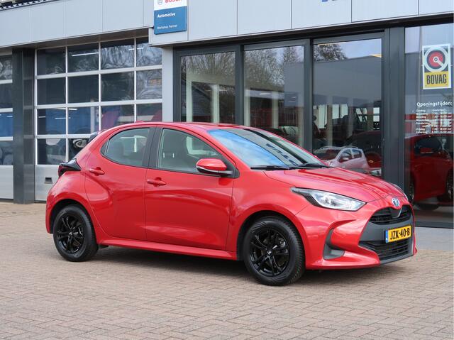 Toyota YARIS 1.5 Hybrid 115 Active | camera | carplay |