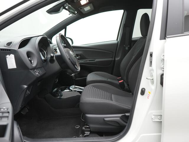 Toyota YARIS 1.5 Hybrid Bi-Tone Reco aangemeld 27-2