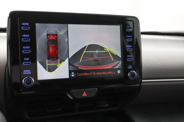 Toyota YARIS Cross 1.5 Hybrid Adventure | Apple Carplay/Android Auto | 360 Camera | Trekhaak | Stoel/Stuurverwarming | Parkeersensoren | Elektrische Achterklep |
