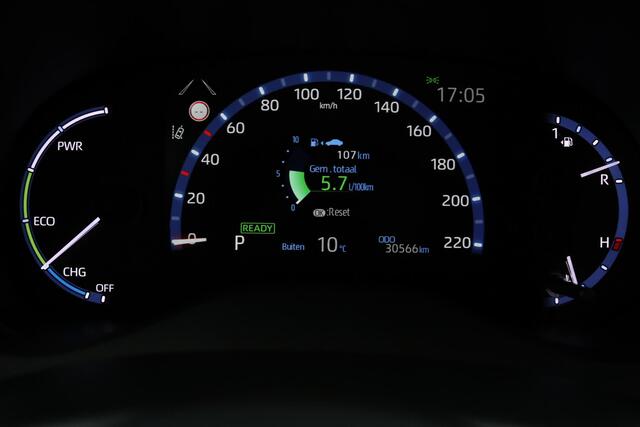 Toyota YARIS Cross 1.5 Hybrid Dynamic | Stoelverwarming voor | Stuurwielverwarming | Apple Carplay/ Android Auto | Camera Achter |