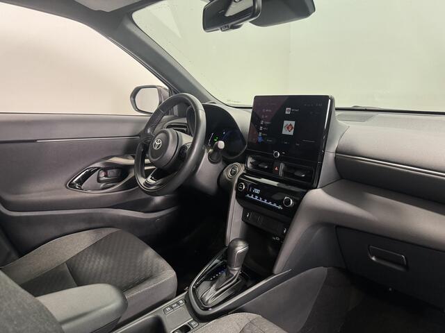 Toyota YARIS Cross 1.5 Hybrid 115 First Edition | Winter Pack | Stoel/Stuurverwarming |