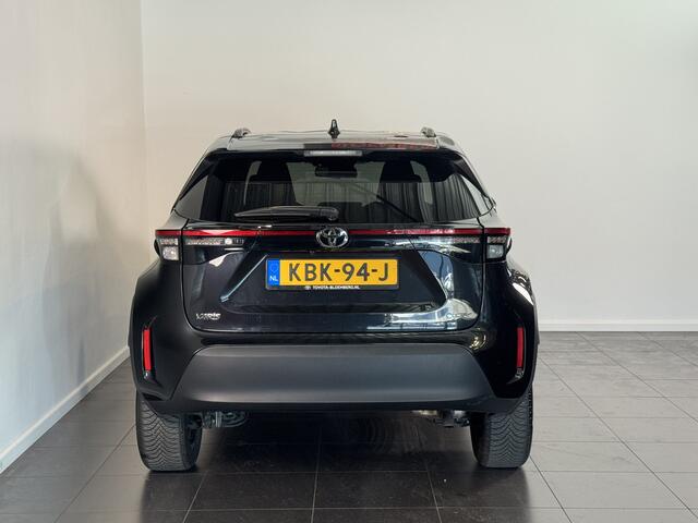 Toyota YARIS Cross 1.5 Hybrid 115 First Edition | Winter Pack | Stoel/Stuurverwarming |