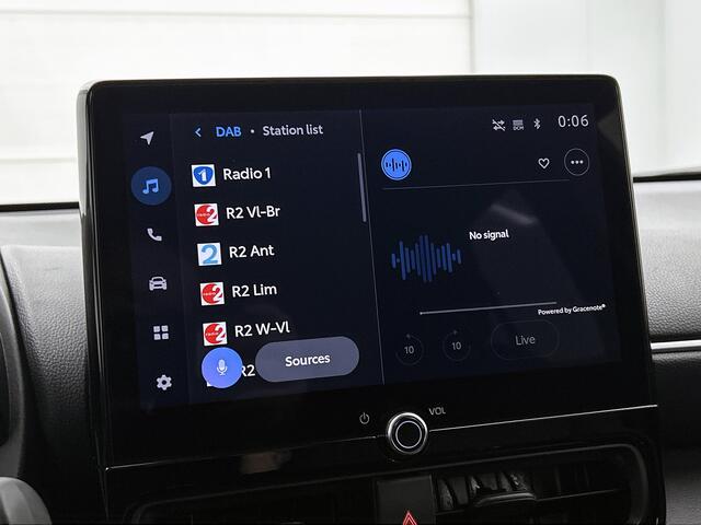 Toyota YARIS Cross 1.5 Hybrid 115 First Edition + Comfort Pack | Dealeronderhouden | Stoel + Stuurverwarming | Facelift Model | PDC voor en achter |