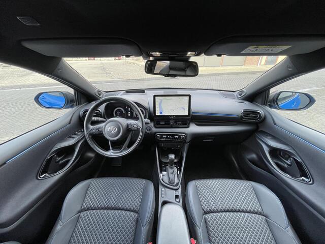 Toyota YARIS 1.5 Hybrid 130 Launch Edition | 10.000 Km