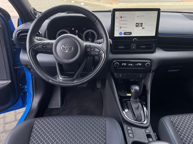 Toyota YARIS 1.5 Hybrid 130 Launch Edition | 10.000 Km