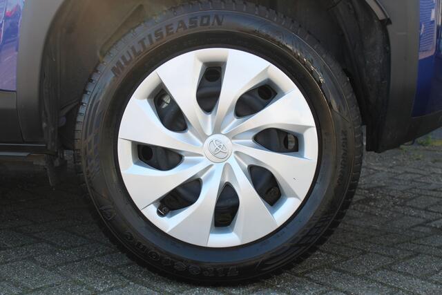 Toyota YARIS Cross 1.5 Hybrid Active Apple carplay/ android auto l All weather banden | Armsteun | Elektrisch inklapbare buitenspiegels | Climate control | Achteruitrijcamera | Verwarmbare spiegel