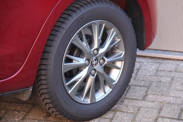 Toyota YARIS 1.5 VVT-i Dynamic Automaat, Camera, Cruise