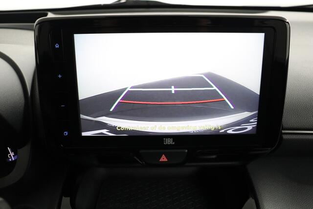 Toyota YARIS Cross 1.5 Hybrid GR Sport | Apple Carplay/Android Auto | head-up display| Achterklep, elektrisch bedienbaar |