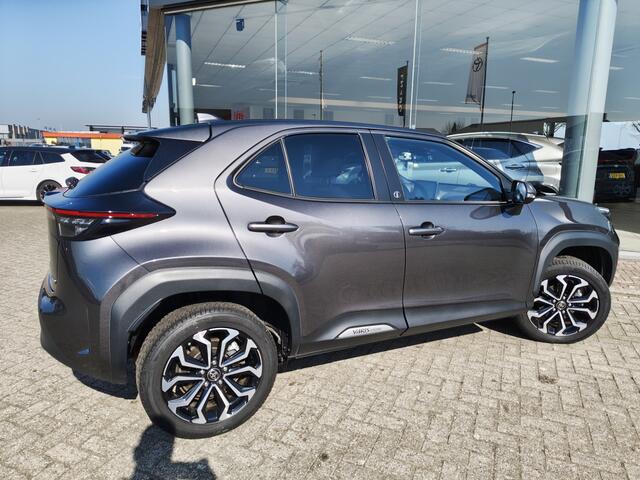 Toyota YARIS Cross 1.5 Hybrid Dynamic Plus | Sensoren v/a | Navi | Blind Spot |
