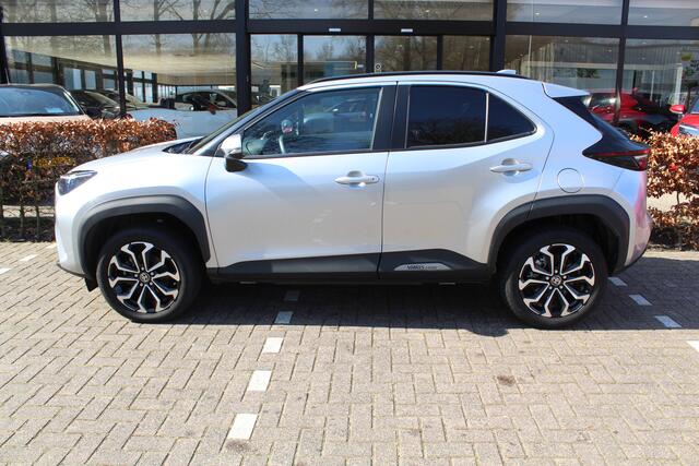 Toyota YARIS Cross 1.5 Hybrid 115 First Edition | Rijklaar | PDC | Navi | Apple/Android | Camera | Adap Cruise | Stoel-/Stuurverwarming