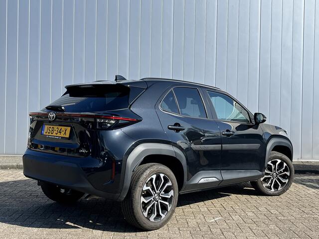 Toyota YARIS Cross 1.5 Hybrid 115 Dynamic Limited Parkeersensoren Stoel Stuur Verwarming PDC