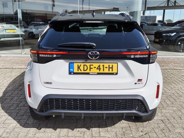 Toyota YARIS Cross 1.5 Hybrid 130 GR SPORT | Sensoren v/a | El. Achterklep | Androi