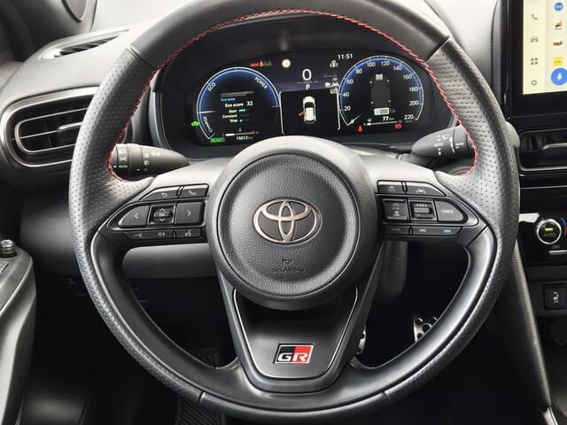 Toyota YARIS Cross 1.5 Hybrid 130 GR SPORT | Sensoren v/a | El. Achterklep | Androi