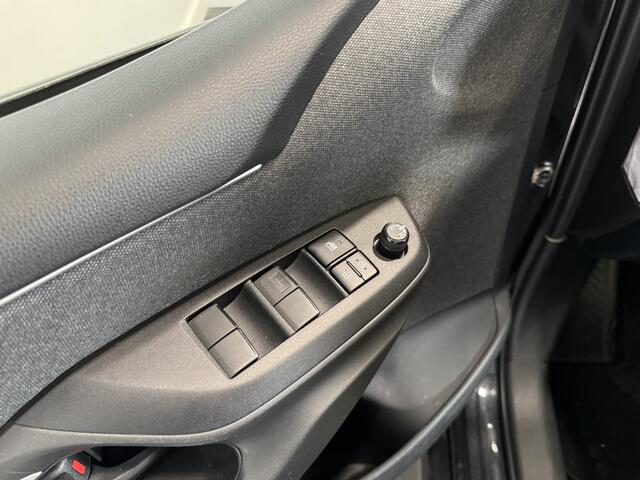 Toyota YARIS 1.5 VVT-i Dynamic Keyless | Camera | Navigatie |