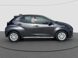 toyota-yaris-1.5-hybrid-active--ca