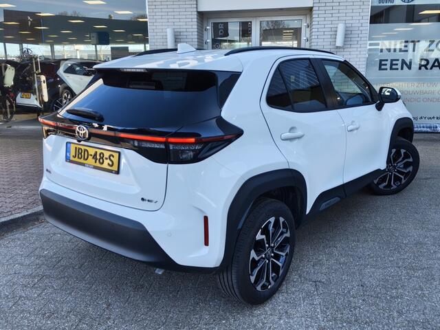 Toyota YARIS Cross 1.5 Hybrid 130 Dynamic | Comfort Pack | Sensoren v/a | Stoelverw