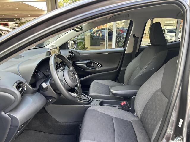 Toyota YARIS 1.5 Hybrid 115 First Edition