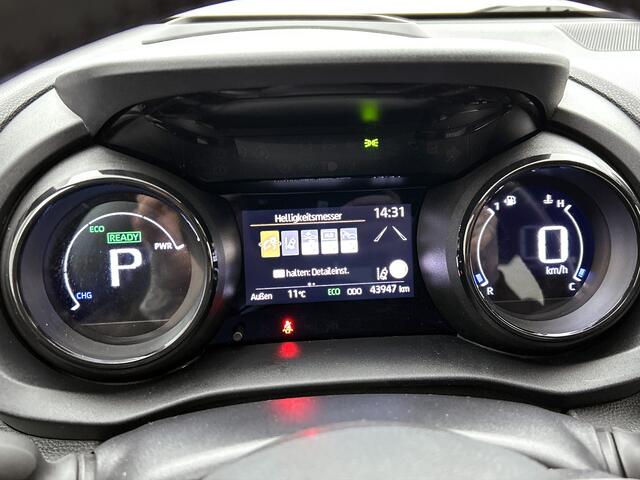 Toyota YARIS 1.5 Hybrid Launch Edition | Stoelverwarming | Lederenbekleding | Achteruitrijcamera |