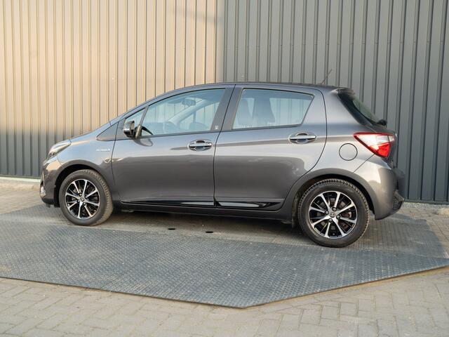 Toyota YARIS 1.5 Hybrid Team D | Stoelverw. | Trekhaak afn. | Lane Assist Prijs Rijklaar!!