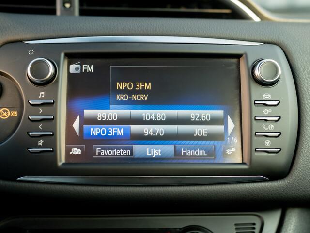 Toyota YARIS 1.5 Hybrid Team D | Stoelverw. | Trekhaak afn. | Lane Assist Prijs Rijklaar!!