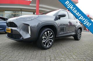 toyota-yaris-1.5-hybrid-115-first--