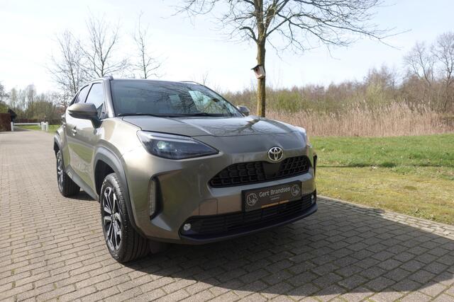Toyota YARIS Cross 1.5 Hybrid 115 Business Plus | Camera | Stoelverwarming | Stuurwielverwarming | ACC | CarPlay |