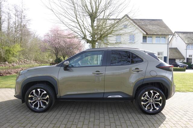 Toyota YARIS Cross 1.5 Hybrid 115 Business Plus | Camera | Stoelverwarming | Stuurwielverwarming | ACC | CarPlay |